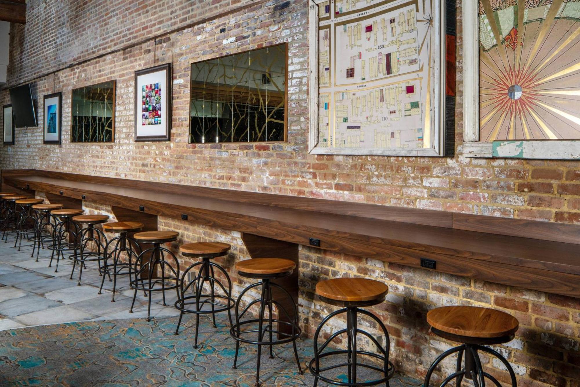 Hotel Courtyard By Marriott New Orleans Warehouse Arts District Exterior foto